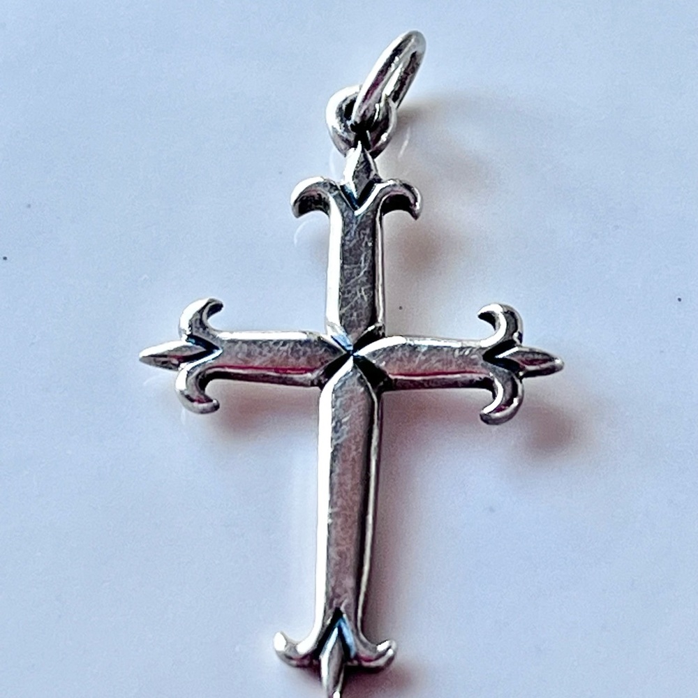 Retired James Avery Sterling Fleuree Medium Cross Pendant 1 1/4” Including Bale